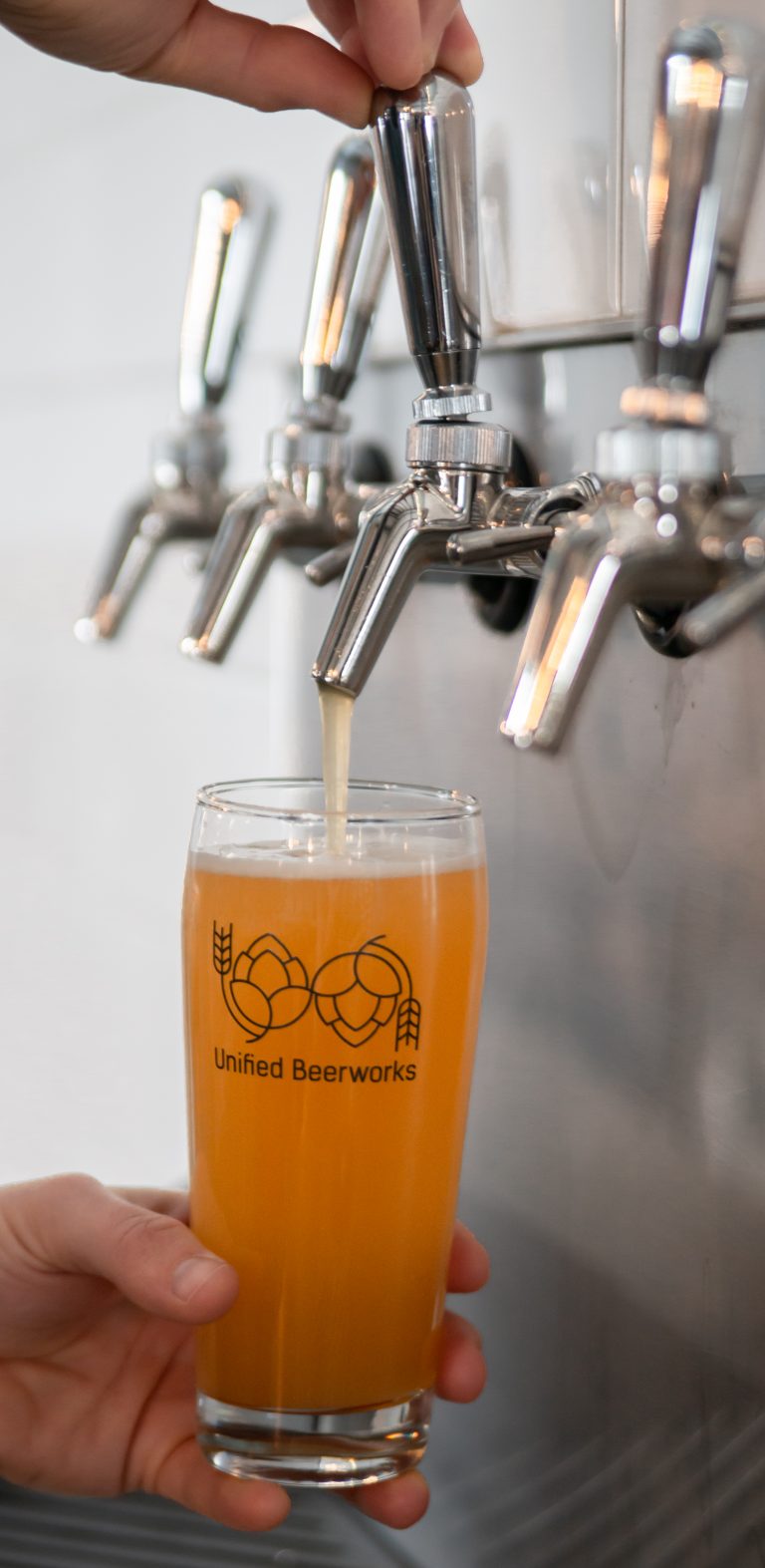 Unified beer pouring from tap
